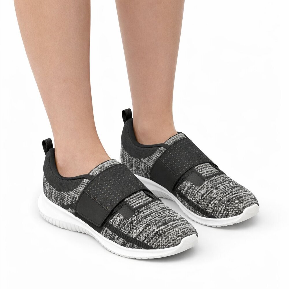 Hoopoe Slip-On Featherlight 9 oz Walking Sneakers Black Gray Sparkle Women's 8
